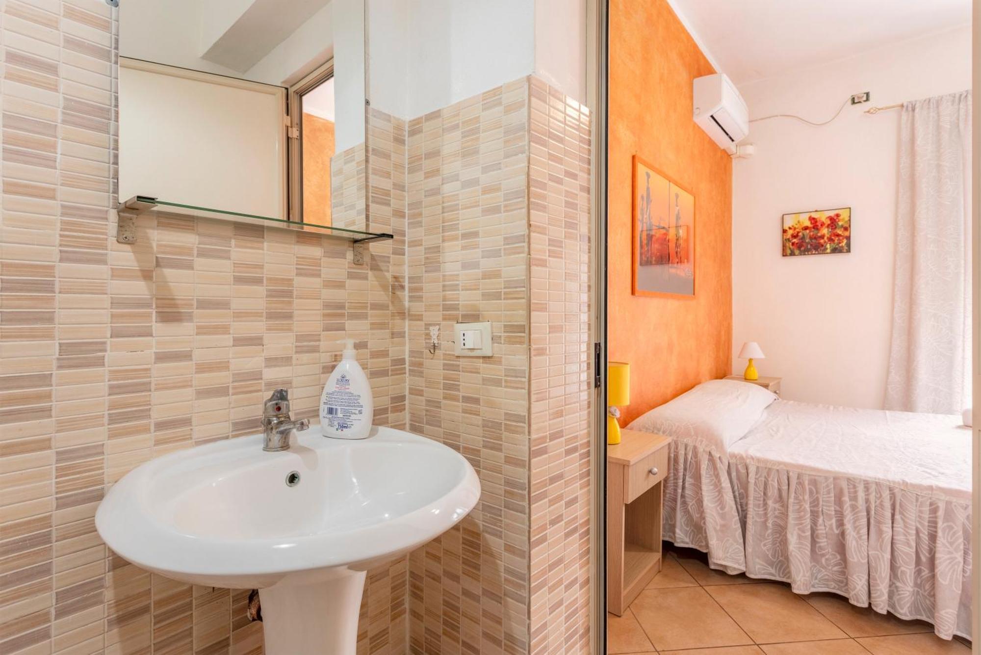Bed and Breakfast Giada Изола-делле-Феммине Экстерьер фото