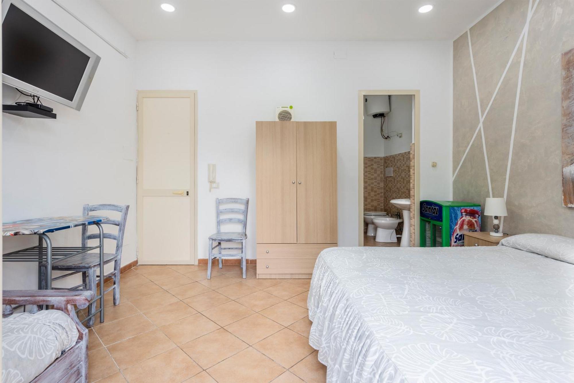 Bed and Breakfast Giada Изола-делле-Феммине Экстерьер фото